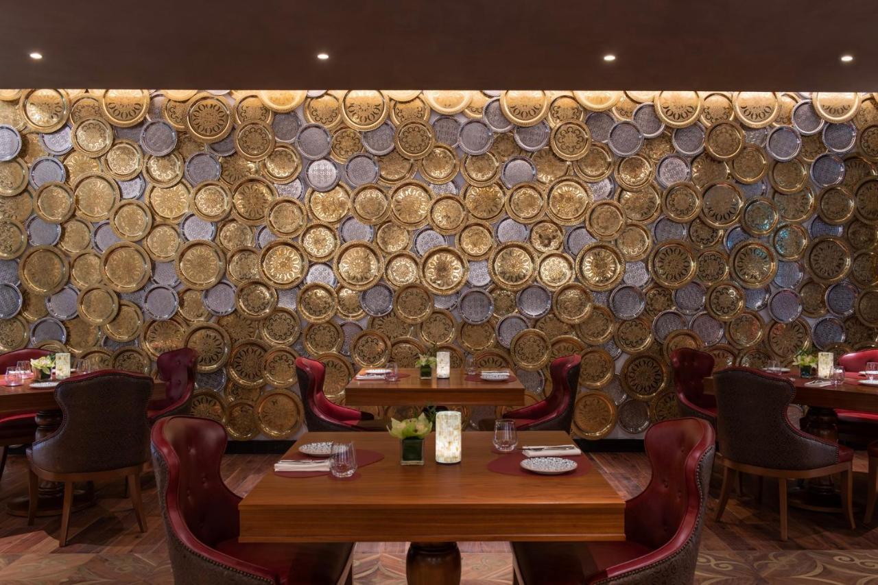 Abesq Doha Hotel And Residences, An Ihg Hotel المظهر الخارجي الصورة The interior of the restaurant