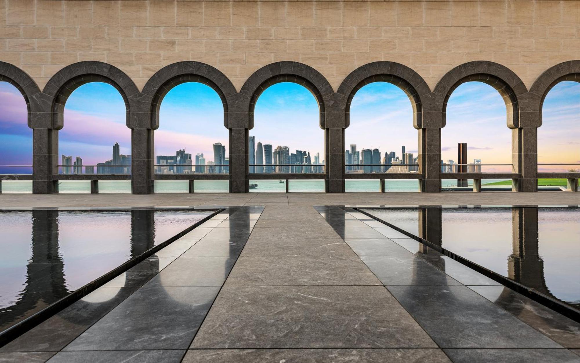 Abesq Doha Hotel And Residences, An Ihg Hotel المظهر الخارجي الصورة View of the skyline of Doha from the museum