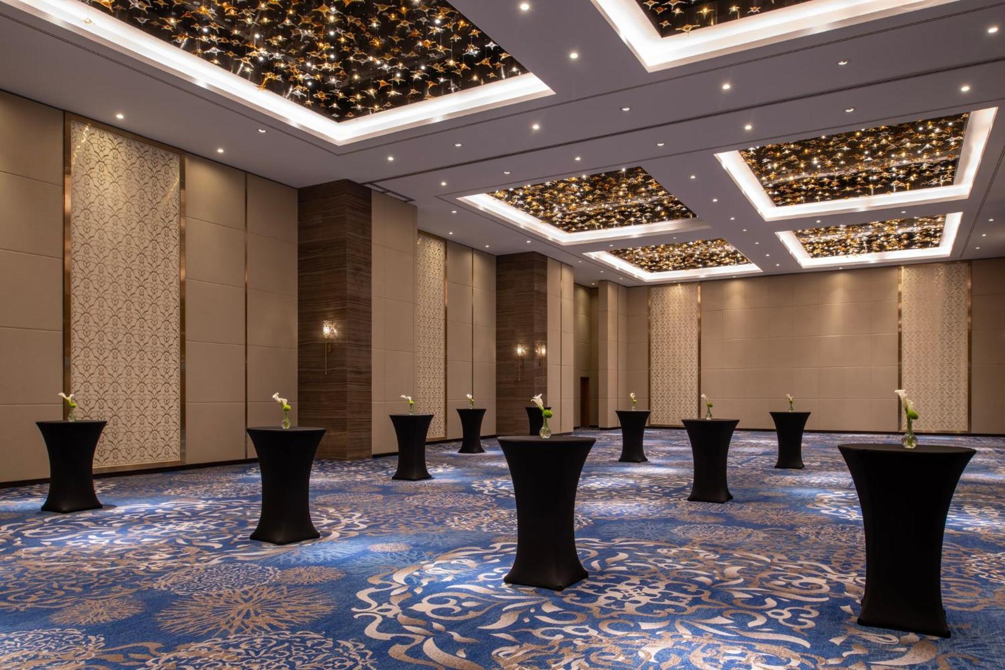 Abesq Doha Hotel And Residences, An Ihg Hotel المظهر الخارجي الصورة The ballroom