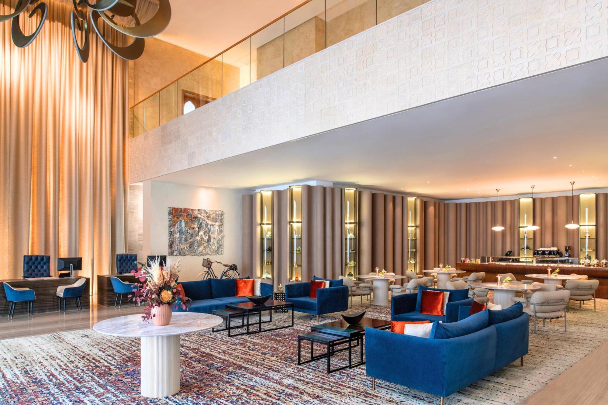Abesq Doha Hotel And Residences, An Ihg Hotel المظهر الخارجي الصورة The lobby of the hotel